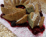 Foto del paso 14 de la receta: Bundt cake de Trigo Sarraceno con frutos secos sobre una confitura de frutos rojos!