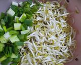 Foto langkah ke 1 dari resep Tumis Taoge.