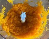 Une image de l'étape 2 de Cake « Bruno » #vegan butternut aux épices, aux dattes et aux graines de tournesol et de courge.