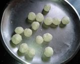 A picture of step 1 of Khajur gur ke rasgulle.