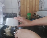 Foto del paso 2 de la receta: Almejas en salsa con mariscada