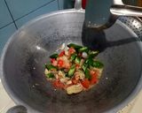 Foto langkah ke 3 dari resep Sayur Tempe Tahu Praktis.