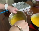 Foto langkah ke 3 dari resep Mango creme brulee.