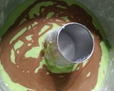 Foto langkah ke 6 dari resep Bolu Putih Telur Coklat Pandan.