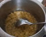 A picture of step 3 of Pineapple pastry.