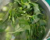 Foto langkah ke 4 dari resep Sayur Bening Bayam dan Oyong.