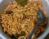 Foto langkah ke 4 dari resep Ayam suwir rica rica.