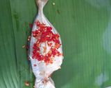Foto langkah ke 2 dari resep Ikan bakar metode pepes.