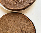 Foto del paso 10 de la receta: Pastel con relleno y cubierta de Chocolate