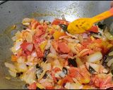 A picture of step 8 of Maida chapati with kurma.