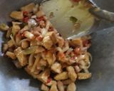 Foto langkah ke 5 dari resep Onion Chicken with Tofu.