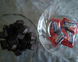 A picture of step 1 of Alpenliebe Candy Chocolates.