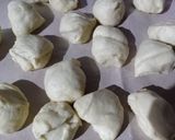 Foto langkah ke 4 dari resep Donat kepang tanpa telur.