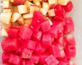Foto langkah ke 2 dari resep Salad Buah Ekonomis.