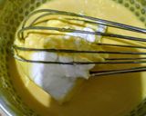Foto langkah ke 4 dari resep Chiffon Cake Lembut with Au Bain Marie Technique.