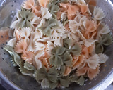 Foto del paso 2 de la receta: Ensalada🥗 de pasta templada