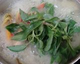 Foto langkah ke 4 dari resep Sop Ikan Nila.