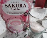 Foto langkah ke 1 dari resep Iced Sakura Latte.