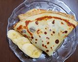 A picture of step 3 of Honey & banana Crepe كريب بالموز و العسل.