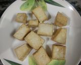 A picture of step 2 of Stir fry tofu with veggies.