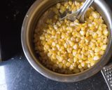 चीज़ मसाला कॉर्न(cheese masala corn recipe in hindi) रेसिपी चरण 3 फोटो