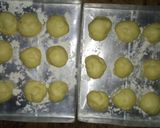 Foto langkah ke 4 dari resep Donat mini.