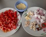 A picture of step 1 of Shahi paneer.