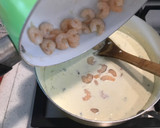 Foto del paso 5 de la receta: Spaghetti tricolor con salsa de queso azul y camarones