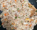 A picture of step 5 of Fried Rice with Ground Pork and Egg.