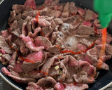 Foto del paso 3 de la receta: Tiras de ternera aromatizadas