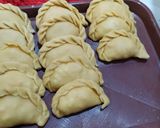 Foto langkah ke 6 dari resep Pastel Sayur Ayam Renyah.
