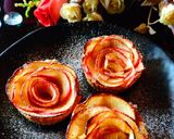 A picture of step 5 of Baked Apple Roses.