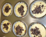 Foto del paso 5 de la receta: Magdalenas con chocolate de taza y arándanos rojos y azules