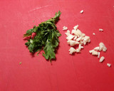 Foto del paso 2 de la receta: Jurel con ajo y perejil al horno