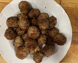 Foto del paso 3 de la receta: Albóndigas con salsa de tomate