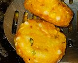 A picture of step 6 of Sabudana Vada.