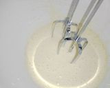 Foto del paso 1 de la receta: Bizcochuelo marmolado sin leche