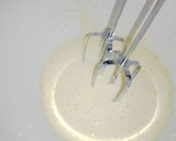 Foto del paso 1 de la receta: Bizcochuelo marmolado sin leche