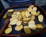 Foto langkah ke 3 dari resep Baby Potato panggang.