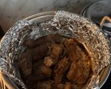 Foto langkah ke 5 dari resep Daging Asap mirip Se’i Sapi Rumahan dengan Sambal Dabu-Dabu & Tumis Bayam.