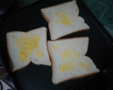 Foto langkah ke 1 dari resep Roti bakar telur.