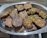 Foto del paso 5 de la receta: Bocadillos de hojas y pencas de acelga al horno