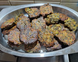 Foto del paso 5 de la receta: Bocadillos de hojas y pencas de acelga al horno