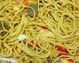 Foto langkah ke 7 dari resep Mie basah goreng.