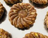 A picture of step 10 of Dates and oats barfi.