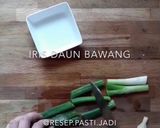 Foto langkah ke 3 dari resep Tumis Ayam Daun Bawang.