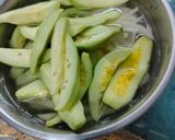 परवल आलू की सब्जी रेसिपी चरण 2 फोटो