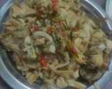 Foto langkah ke 4 dari resep Ayam rica daun jeruk.