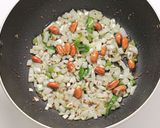 A picture of step 2 of Poha.