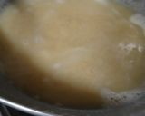 A picture of step 3 of Rava ka Halwa.